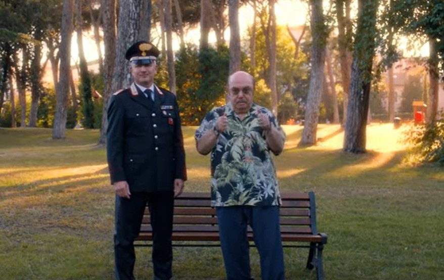 Contro le truffe agli anziani l’Arma “arruola” Lino Banfi come testimonial