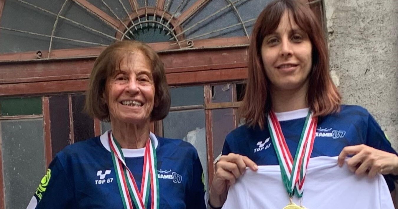 Bianca Maria Franchi e Irene Castelli: mamma e figlia insieme sul podio dei Master di nuoto