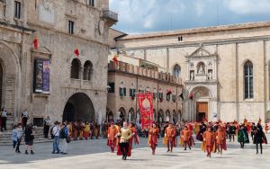 Gasparrini caposestiere di Sant’Emidio, Sermarini a Porta Tufilla, Petronio a Porta Maggiore, Mancini a Solestà, De Santis a Porta Romana e Fattori alla Piazzarola