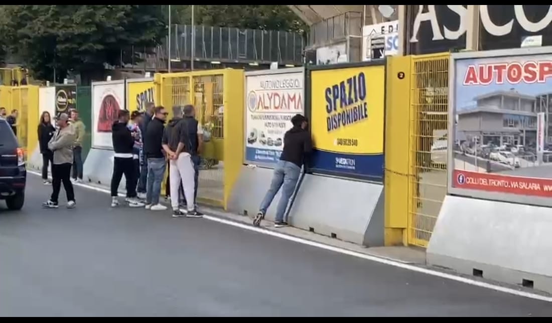 Ascoli sconfitto in casa dal Rimini e tifosi molto delusi e poco fiduciosi sul futuro