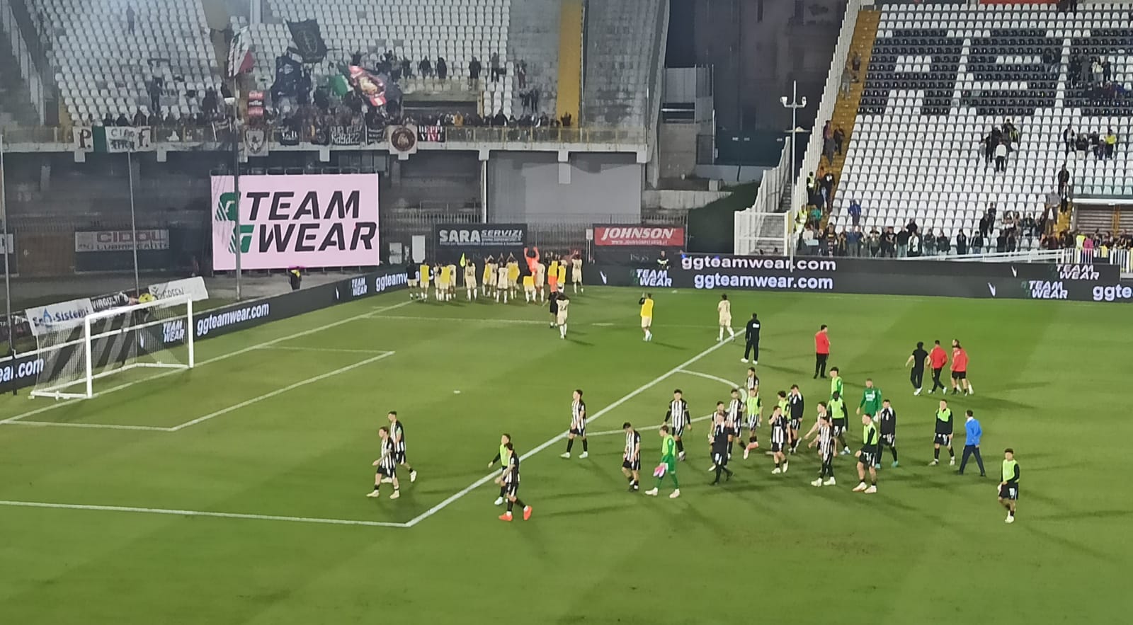 Ascoli-Lucchese 1-2, primo ko casalingo per un brutto Picchio: i toscani la spuntano con un rigore al 90′