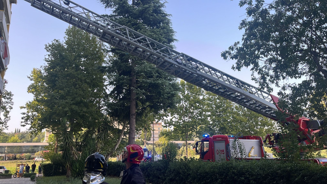Incendio in appartamento a Monticelli, tempestivo intervento dei Vigili del fuoco <span> (Video e foto)