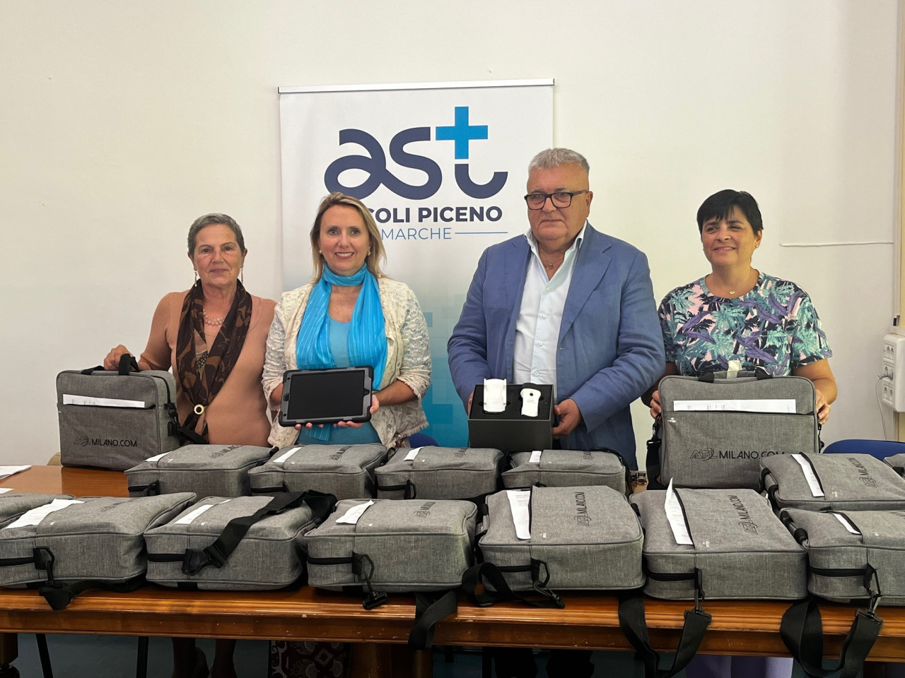 Sanità: 17 nuovi ecografi palmari in funzione nei comuni dell’area interna Ascoli Piceno <span> (Foto)