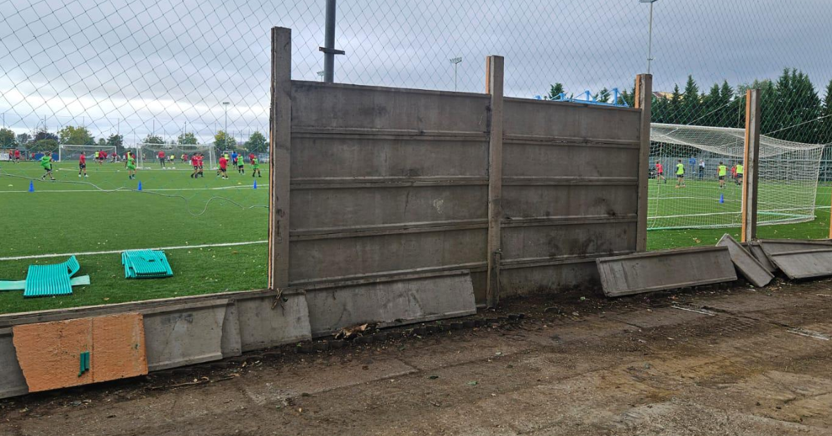 “Ciarrocchi”, demolito il muro pericolante ma i nodi restano: guarda la <span> Fotogallery