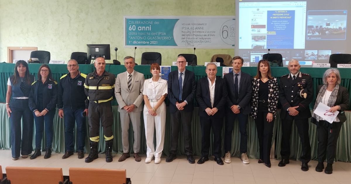 Protezione Civile, le istituzioni della Provincia incontrano gli studenti: «Fondamentale sapere come intervenire»
