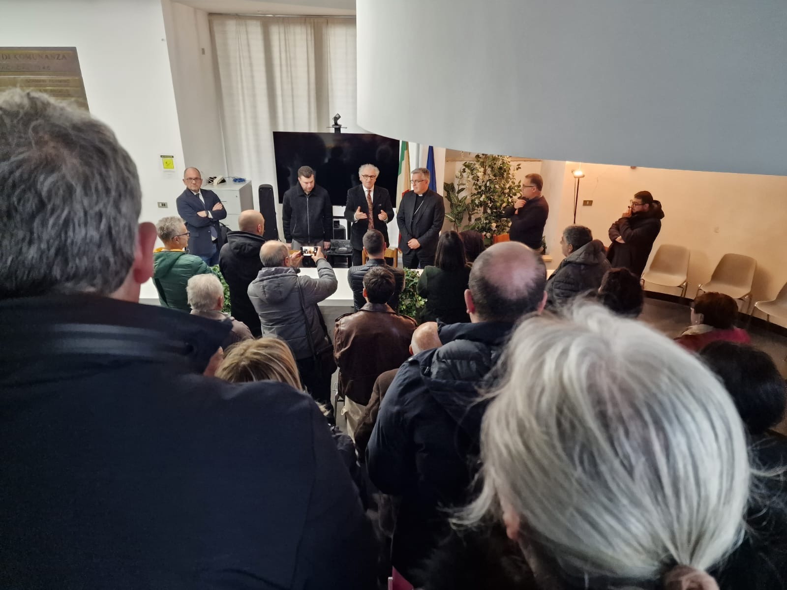 Caso Beko, il vescovo Palmieri in visita a Comunanza