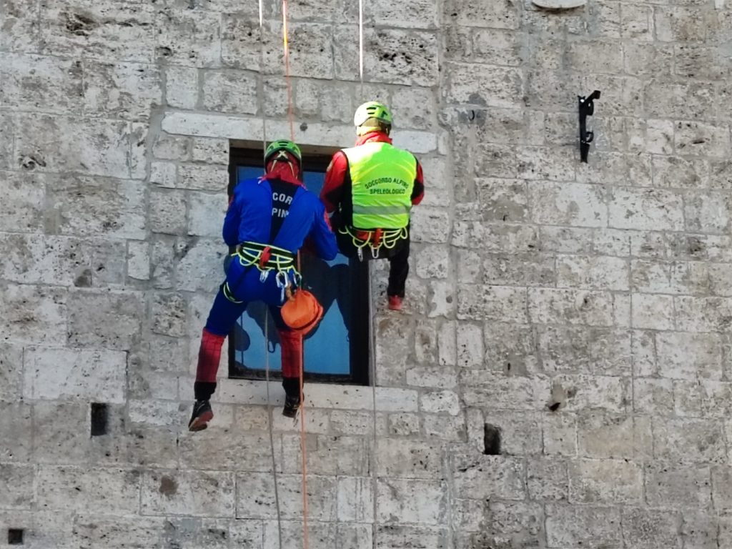 Weekend nel segno del Soccorso Alpino: l’abbraccio di Ascoli per i 70 anni di vita <span> (Video e foto) </span>