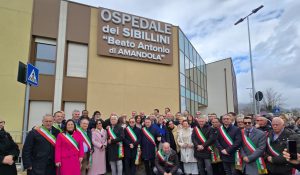 Inaugurato il nuovo ospedale dei Sibillini, Acquaroli: «Il miglior simbolo della ricostruzione»