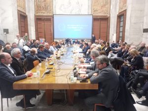 Vertenza Beko, braccio di ferro tra governo e azienda: c’è ancora da attendere sulle sorti dello stabilimento di Comunanza Vertenza Beko, braccio di ferro tra governo e azienda: c’è ancora da attendere sulle sorti dello stabilimento di Comunanza