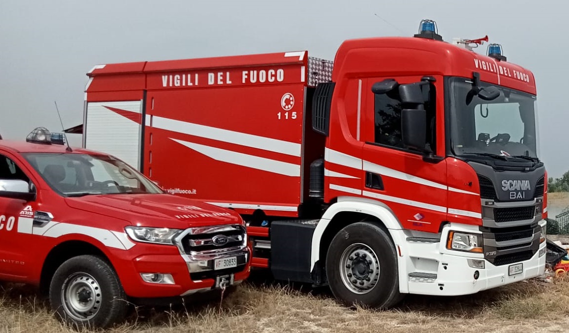 Cavallo scappa dal recinto <br> e cade in una piscina: <br> salvato dai vigili del fuoco