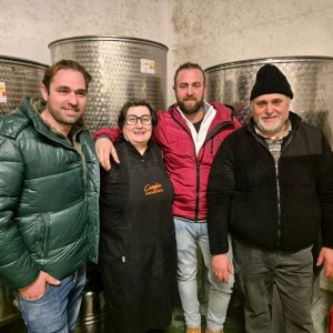 La famiglia Castelli festeggia 100 anni di agricoltura (Video e foto) La famiglia Castelli festeggia 100 anni di agricoltura (Video e foto)