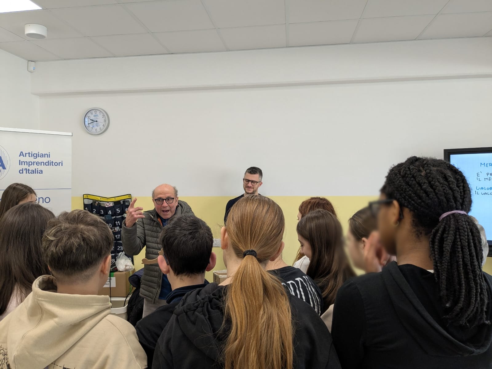 La Cna torna in classe con “Il Volo”: gli artigiani nelle scuole medie per promuovere il saper fare
