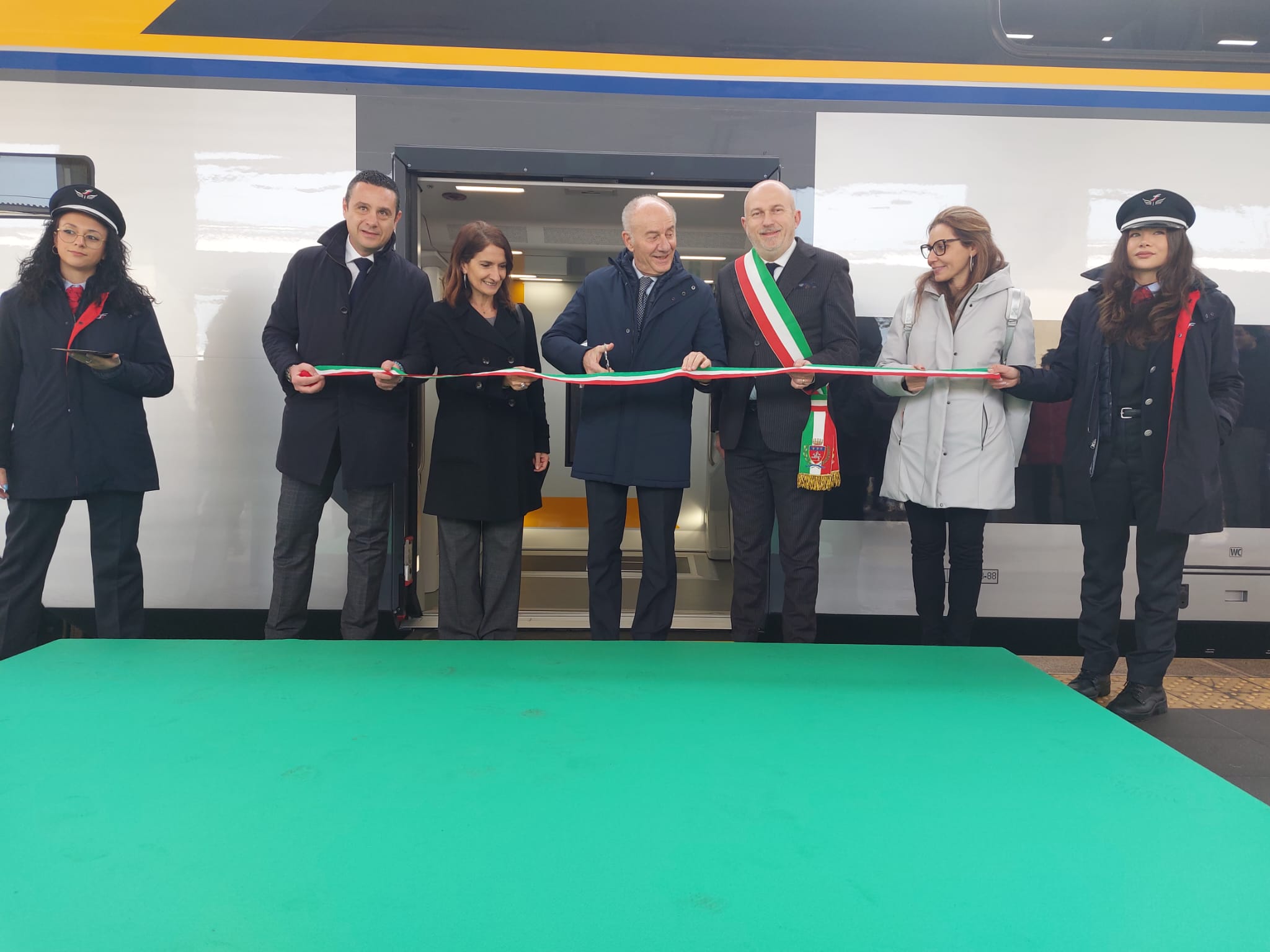 Nelle Marche parte un nuovo treno elettrico: fermerà anche ad Ascoli  