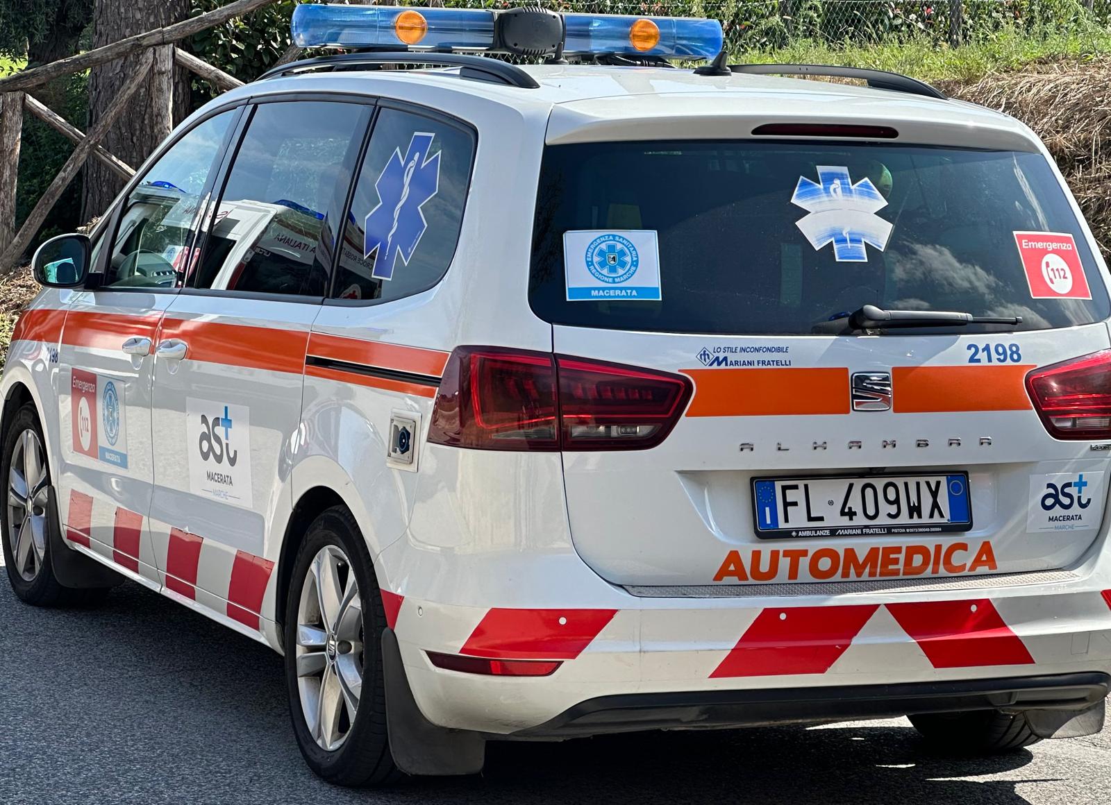Tragico incidente in bici, cade a terra e muore