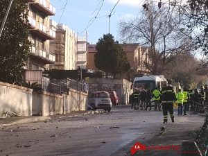 Tragedia a Torrette: <br> vittima un automobilista e un pedone, <br> quartiere senza gas <span> (Video) </span> Tragedia a Torrette: <br> vittima un automobilista e un pedone, <br> quartiere senza gas <span> (Video) </span>