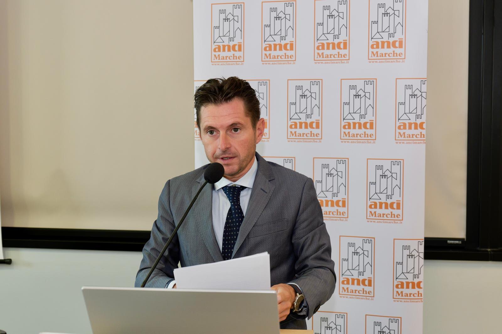 Fioravanti (Anci Marche): «Cinquanta Comuni “under 1000” (6 nel Piceno) rischiano il definanziamento»