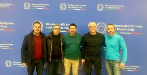 Visita del ministro Urso alla Beko, i sindacati: «Ora bisogna traghettare il sito produttivo a dopo il 2027»