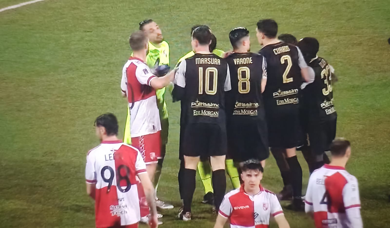L’Ascoli cade sul campo del Rimini (2-0), ma pesa il discutibile rosso a Marsura