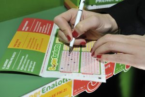 La fortuna fa tappa ad Ascoli: centrato un “5” da oltre 19 mila euro al SuperEnalotto