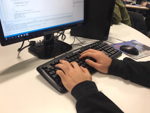 Insulti al sindaco su Facebook, <br> «Farai i conti col piombo»: <br> denunciato un “leone da tastiera” 74enne