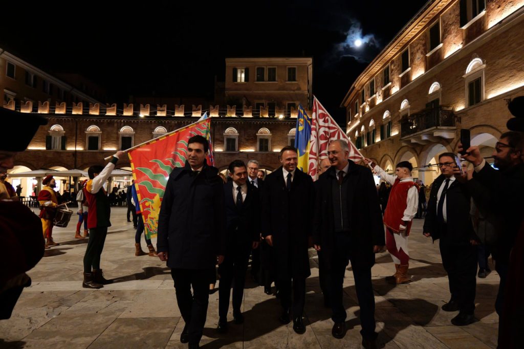 Il ministro Lollobrigida ad Ascoli con il Commissario Kadis: «Siamo in una regione strategica per la pesca italiana» <span> (Video)
