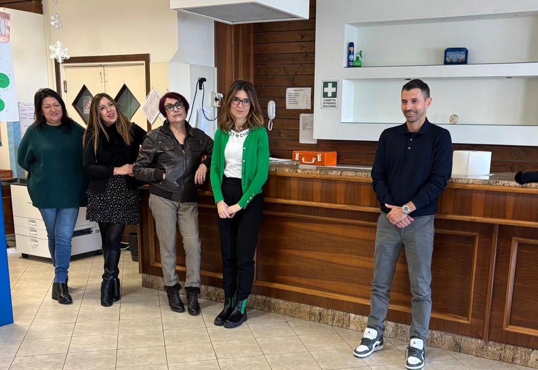 Simone Vagnozzi, il coach di Sinner incontra i bimbi delle scuole
