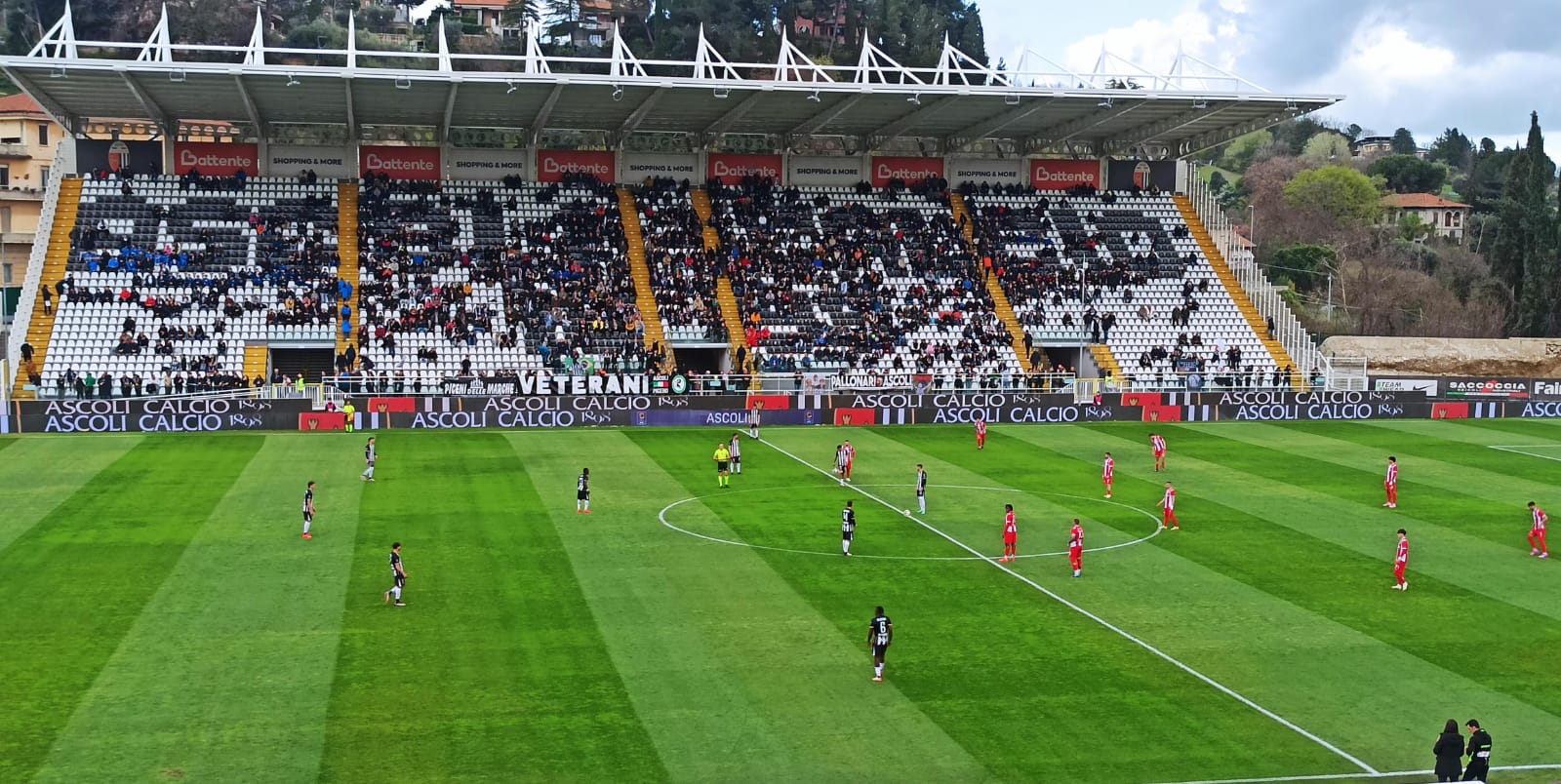 Ascoli e Vis Pesaro non si fanno male: pareggio a reti bianche nel derby marchigiano (0-0)