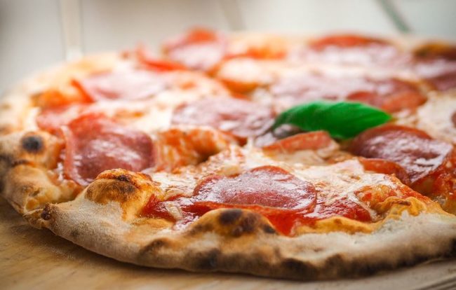 Malesseri durante la gita: <br> chiusa pizzeria a Napoli