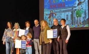 Carnevale di Ascoli, “Li frechi’ de San Temmase 4.0”: gruppo vincitore assoluto del concorso in maschera <span> (Tutte le foto)