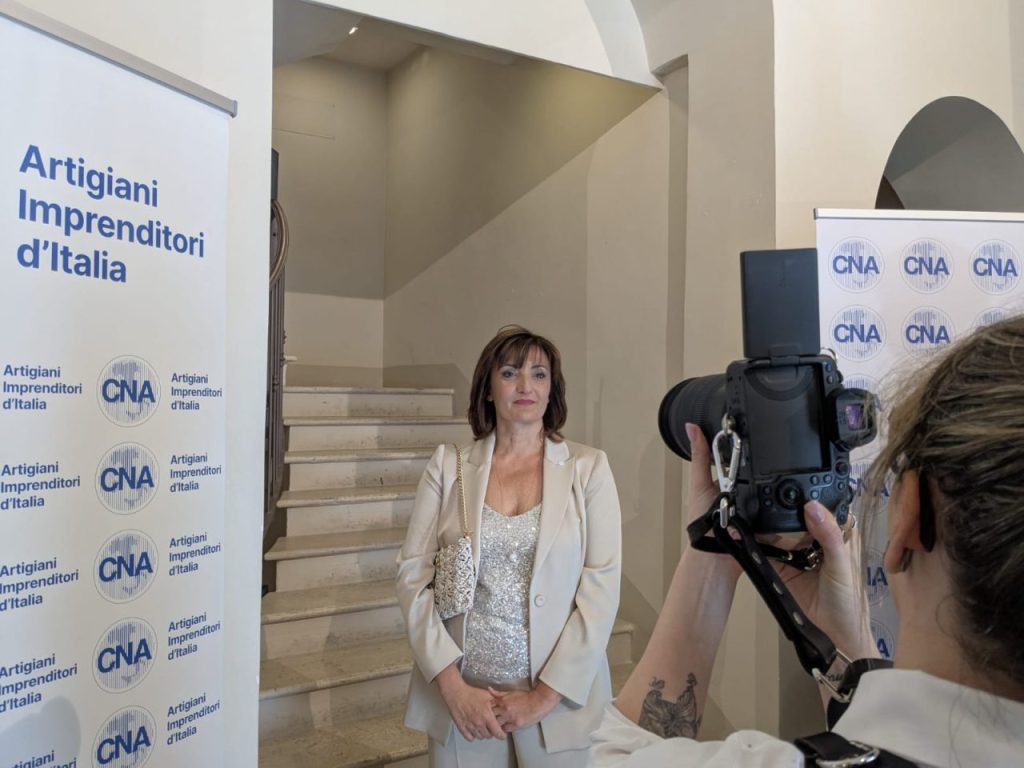 Cna, Arianna Trillini confermata alla presidenza: «Il rinnovato impegno sarà dedicato soprattutto ai giovani e alle donne» <span> (Video e foto)