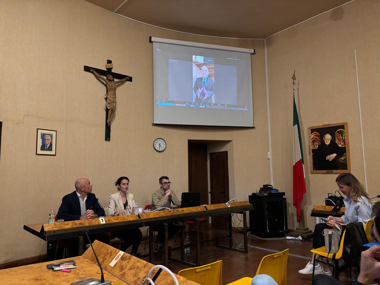 Ricostruzione e sviluppo dell’alta montagna: primo incontro tra Castelli, l’Usr Marche e i Comuni della rete “Sibillini Italy Experience”