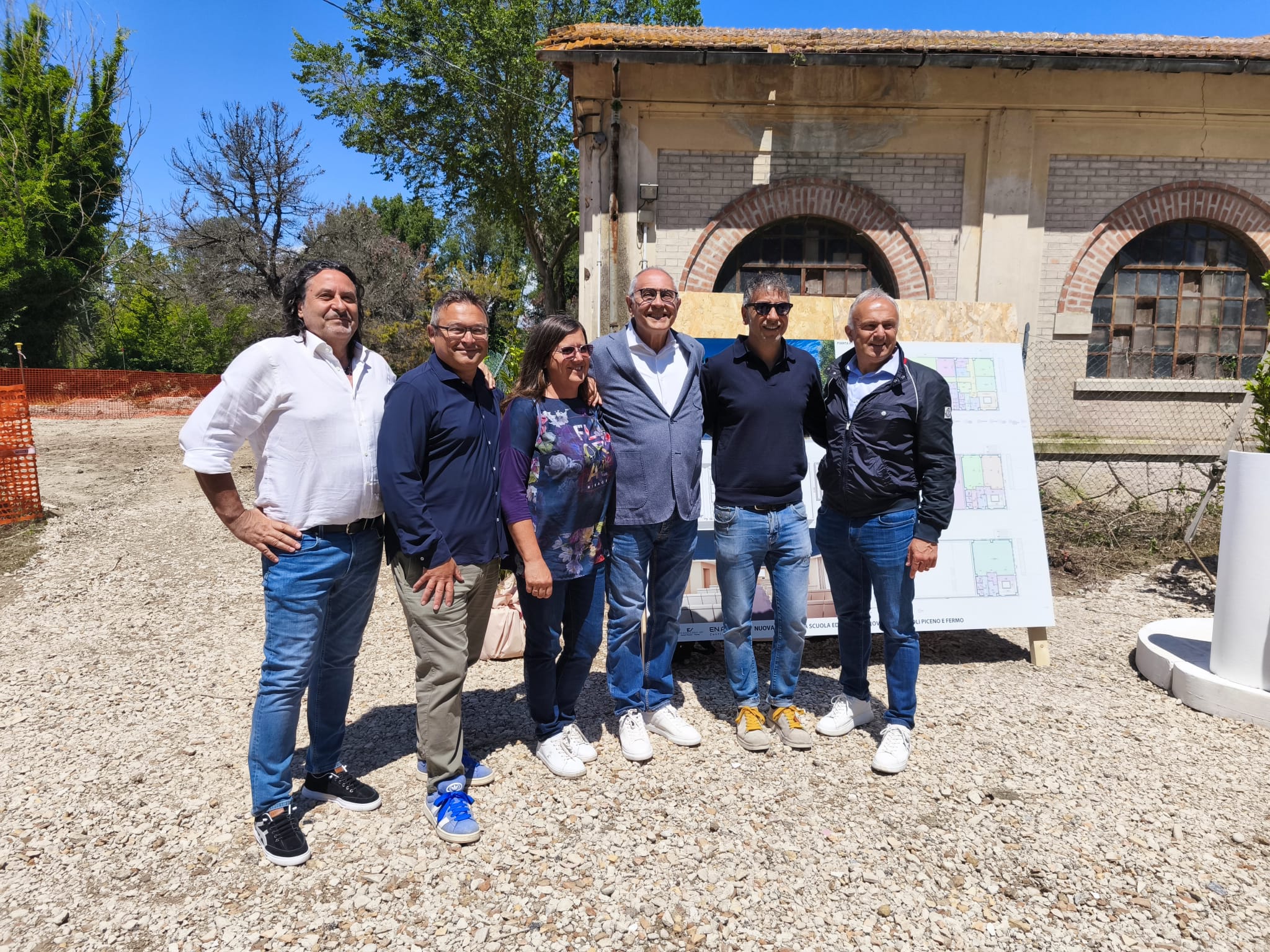 A Molini-Girola di Fermo una nuova sede dell’Ente Scuola Edile. Ceroni: «Opera fondamentale per il territorio» A Molini-Girola di Fermo una nuova sede dell’Ente Scuola Edile. Ceroni: «Opera fondamentale per il territorio»