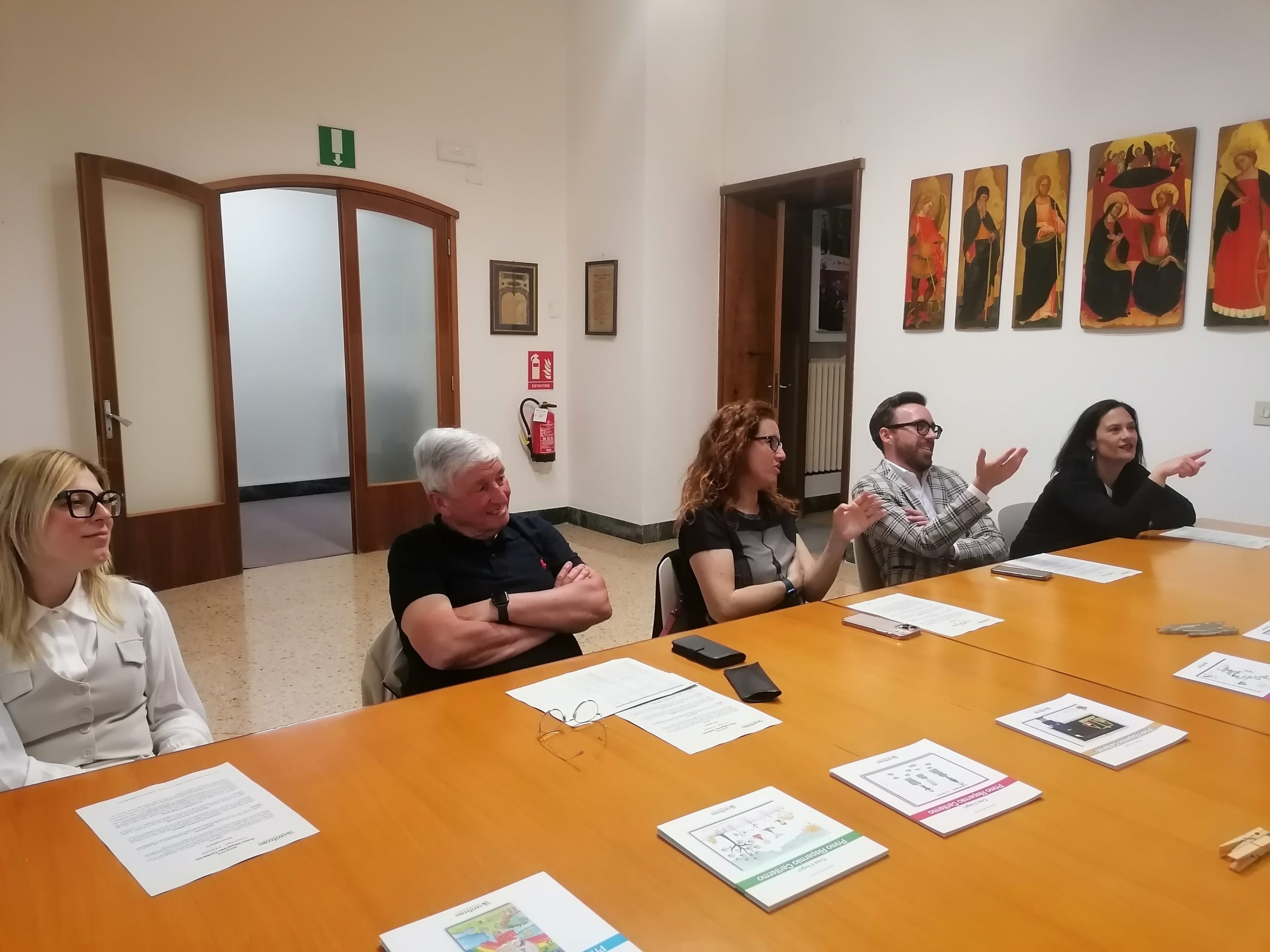 Tre classi in finale per “Crea il logo”