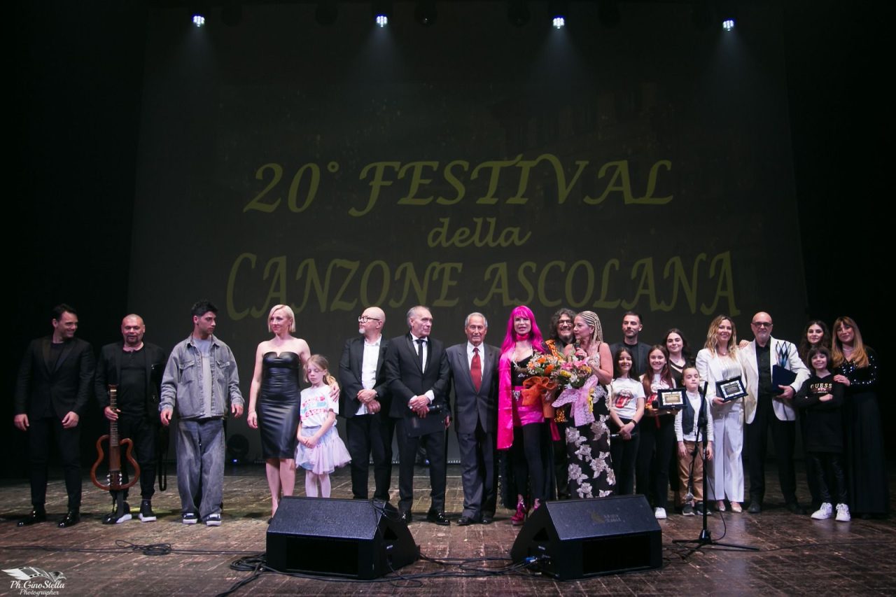 Festival della Canzone Ascolana, trionfa Petò <span> (Le foto) </span>