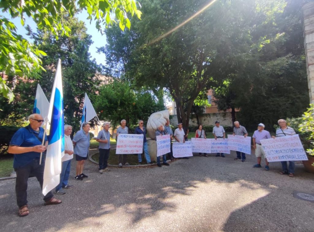 Tassa di bonifica, nuova manifestazione Ugl contro il Consorzio <span> (Video)
