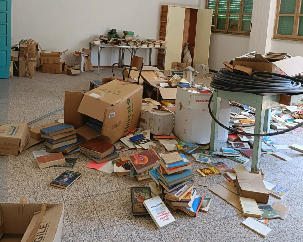 Casa Santa Maria a Pagliare presa di mira: dopo i ladri anche i vandali