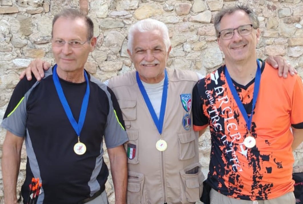 Tiro con l’arco, giornata da incorniciare per tre ascolani Tiro con l’arco, giornata da incorniciare per tre ascolani