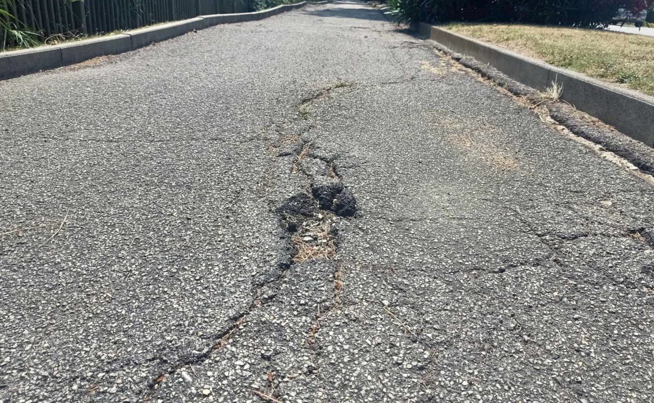In che condizioni versa la pista ciclabile Viale dello Sport?