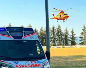 Incidente sul lavoro a Trisungo: operaio travolto da una trave, è in codice rosso a Torrette