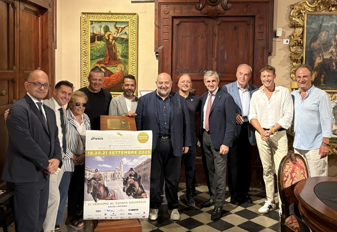 Non solo Quintana: allo Squarcia torna il Concorso ippico di salto a ostacoli e premio al miglior cavaliere d’Italia Non solo Quintana: allo Squarcia torna il Concorso ippico di salto a ostacoli e premio al miglior cavaliere d’Italia