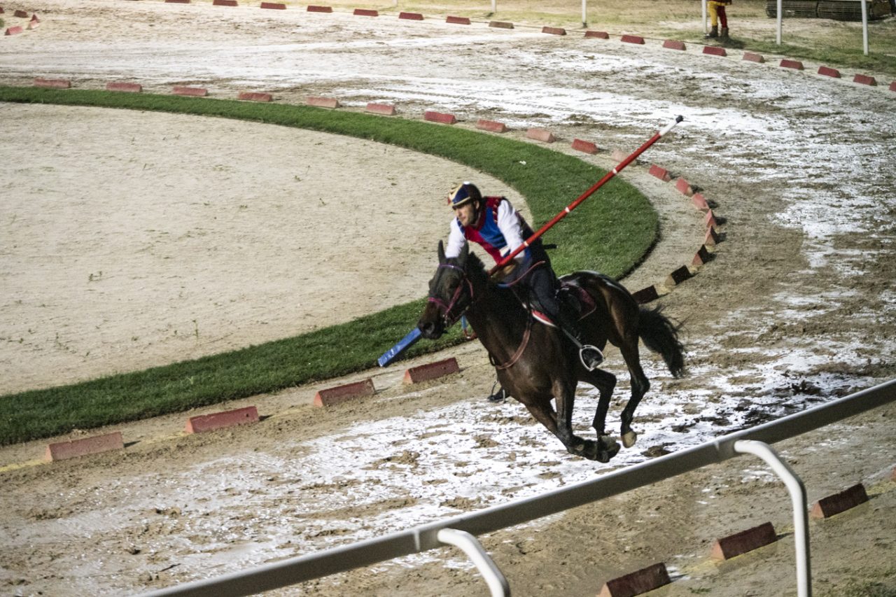 L’ascolano Lorenzo Melosso regala il palio al Rione Pedicino