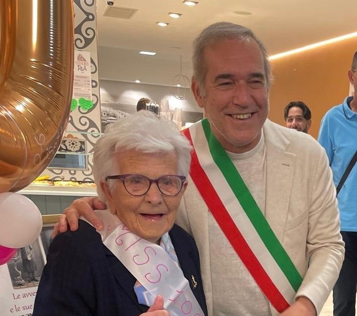 Compie 100 anni Lisa Fanesi