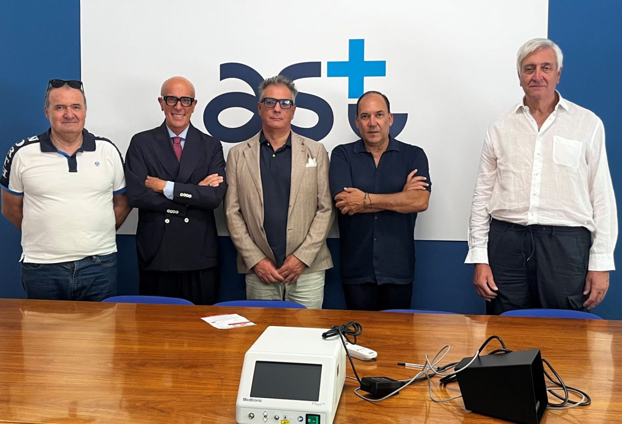 Chirurgia tiroidea, nuova tecnologia donata da Aita Marche all’Ast