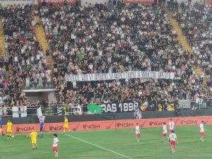 striscione-ascoli-samb