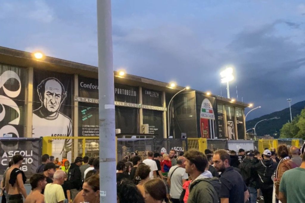 Ascoli-Arezzo 0-2, le voci dei tifosi <span> (Video) </span>