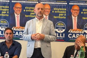 Inaugurato il punto di ascolto di Andrea Cardilli (FdI): «Scelgo Acquaroli, perché ha saputo risolvere l’impossibile» <span> (Video e foto)