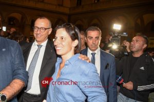 Ricci in piazza con Schlein: «Dimezzeremo le liste d’attesa, con Acquaroli il governo della mediocrità» Ricci in piazza con Schlein: «Dimezzeremo le liste d’attesa, con Acquaroli il governo della mediocrità»