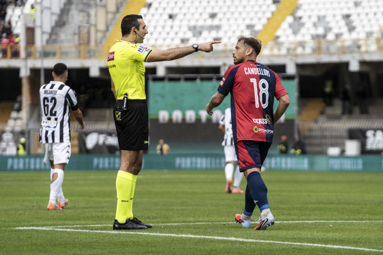 La cosa più bella: l’applauso dei tifosi Samb alla squadra sconfitta