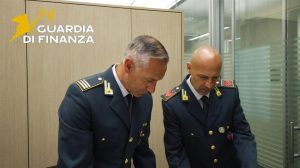 Frode fiscale nel commercio informatico: sequestrati beni per 2 milioni di euro