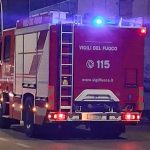 Dopo una notte di lavoro spento l’incendio in via Perugia: famiglie fuori casa